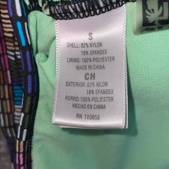 Multicolor Halter Top - Picture 2 of 5